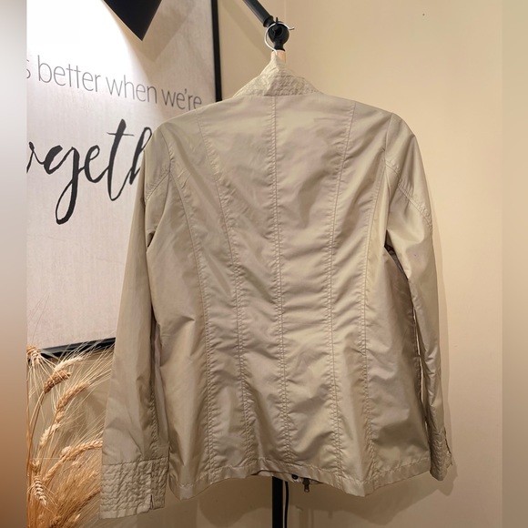 YCC Women’s Lightweight Jacket - Picture 11 of 15